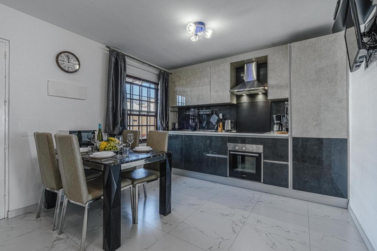 פלאייה דה לאס אמריקס Amazing 3 Bedroom Apartment On The First Line Of The Best Las Americas Beach, Air Conditioner And Terrace Ocean View מראה חיצוני תמונה